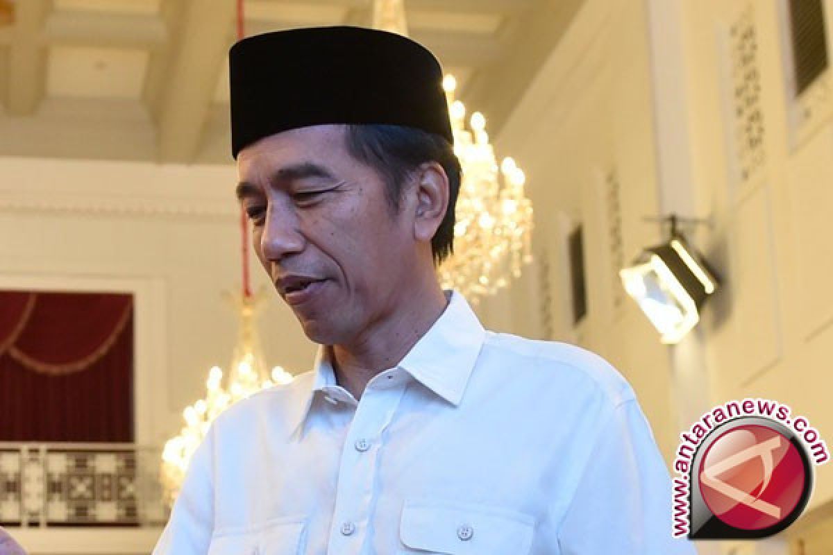 Ribuan santri sambut Presiden Jokowi di Pekalongan