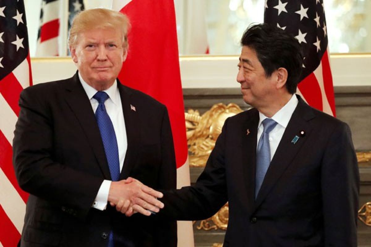 Trump dan Abe bahas semenanjung Korea dan pemindahan pangkalan AS