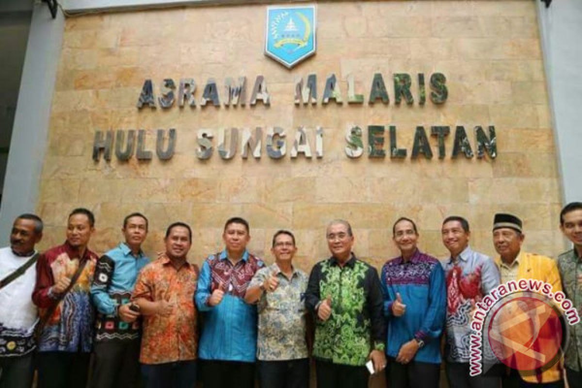 Advetorial - Bupati HSS Bangunkan Asrama Malaris Malang