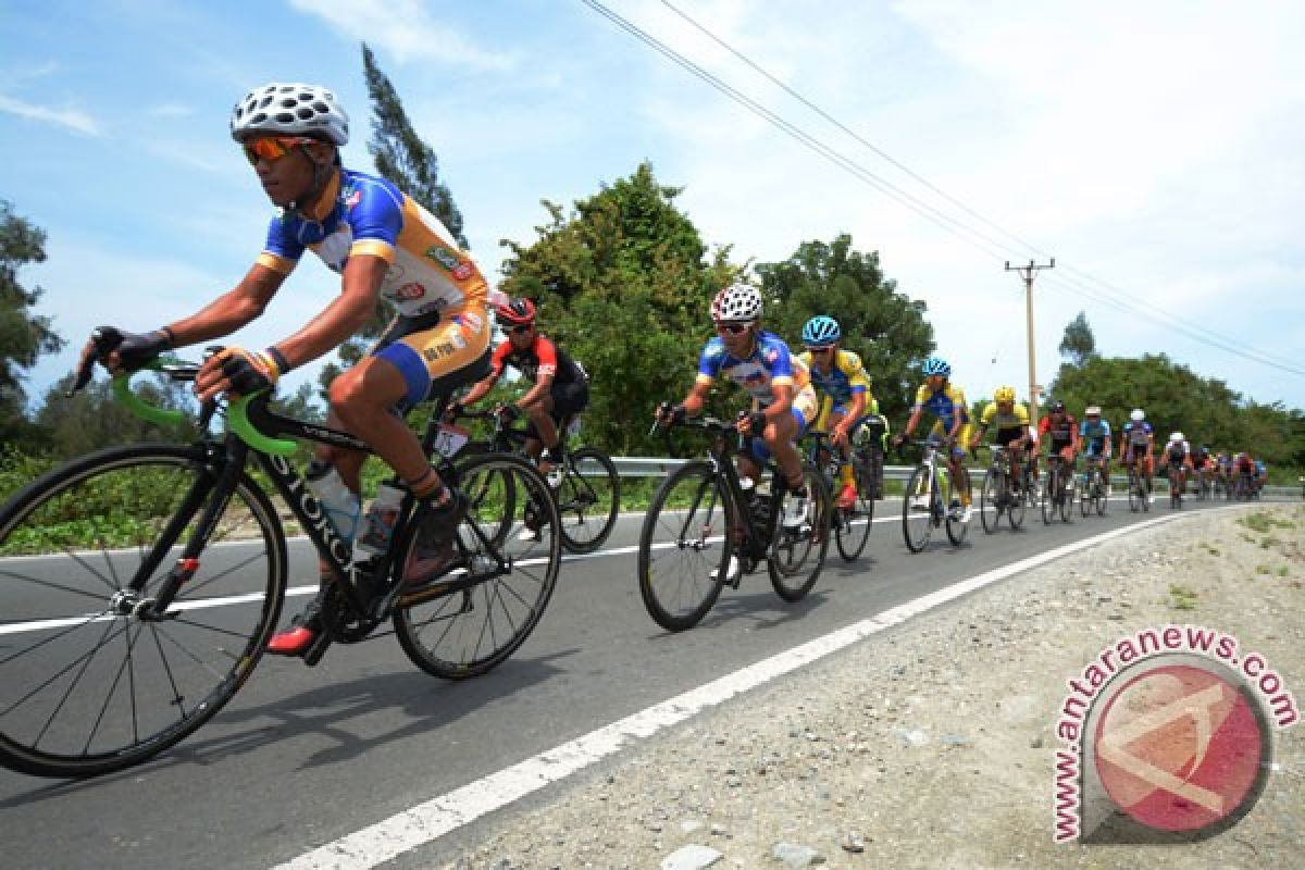 Bupati Madiun berangkatkan pesepeda Tour de Java