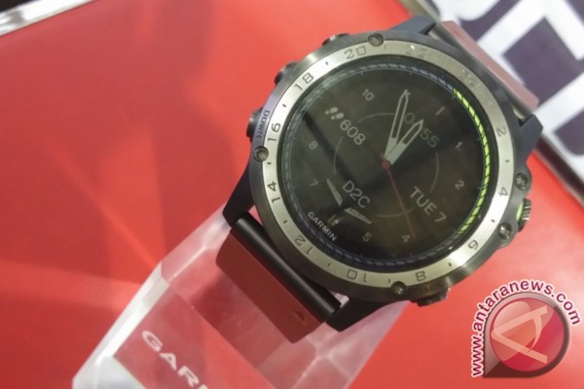 Garmin d2 2025 charlie harga