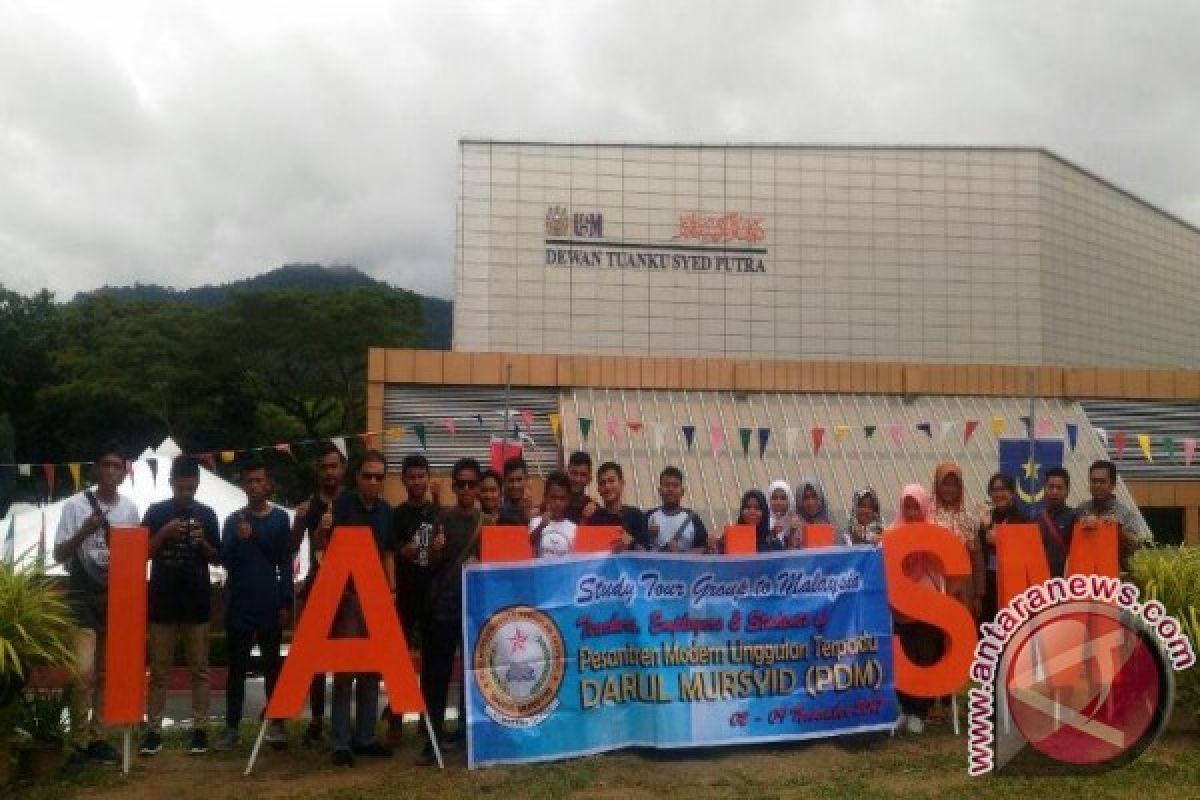 Siswa Darul  Mursyid Tambah Wawasan ke Malaysia 