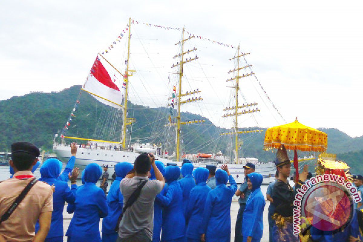 Kesempatan Langka, Blusukan di KRI Bima Suci