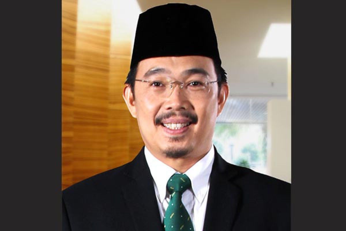 Syafi'i Antonio Akhiri Jabatan Ketua STEI Tazkia (Video)