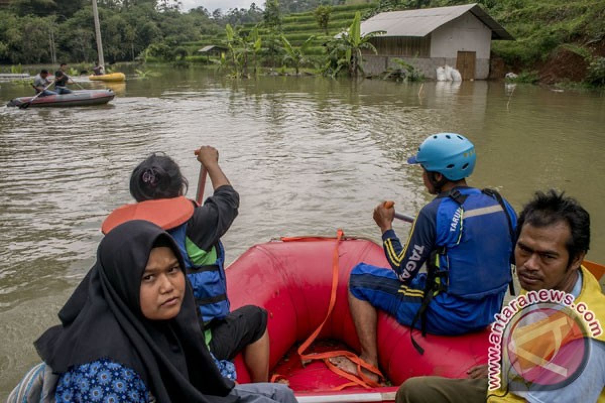 Jaktim pastikan KSB siap hadapi musim hujan