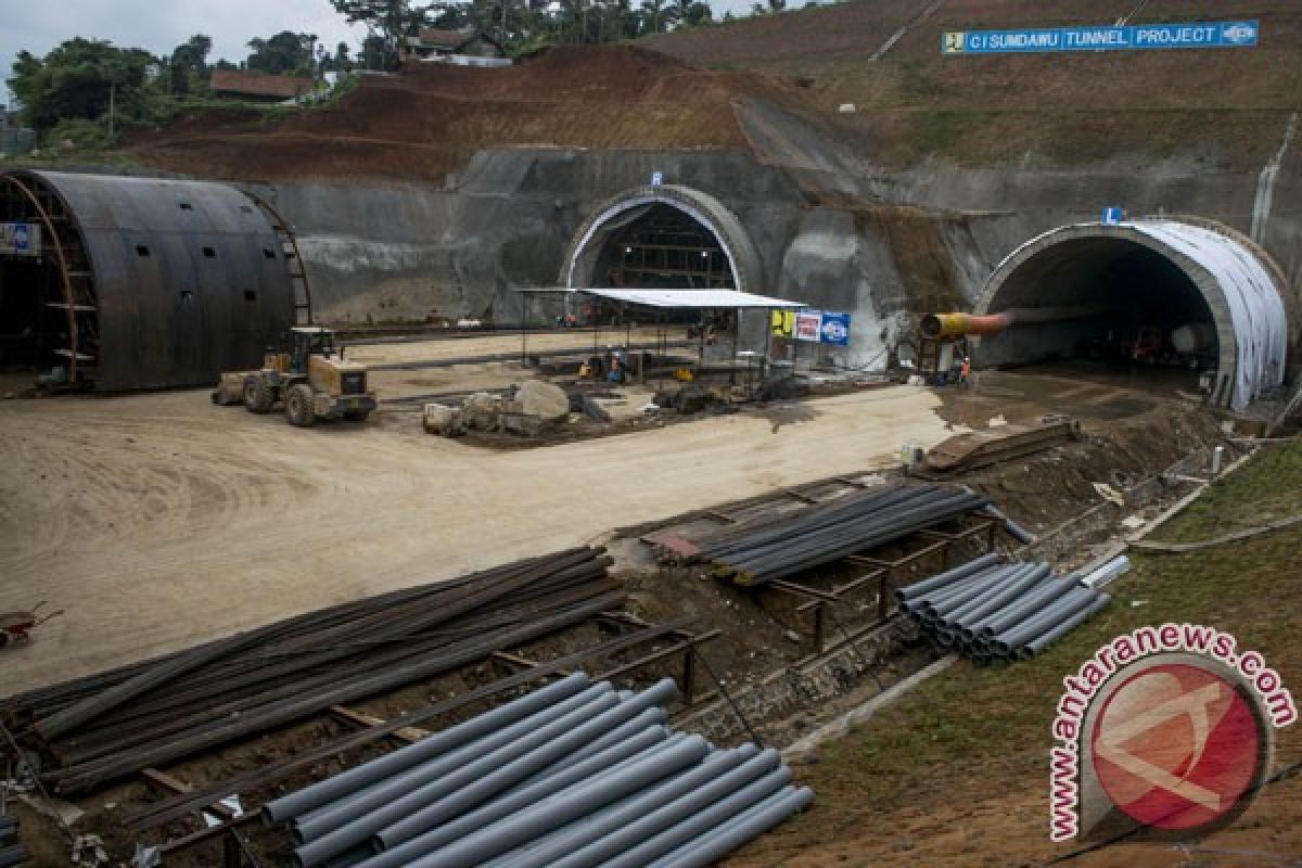 Lima proyek nasional akan dibangun di Karawang