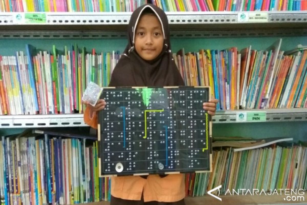 Ular Tangga Braille untuk Sahabat Tunanetra