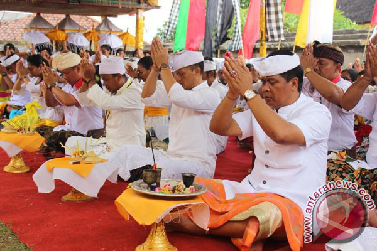 Wagub Bali Menghadiri Ritual 