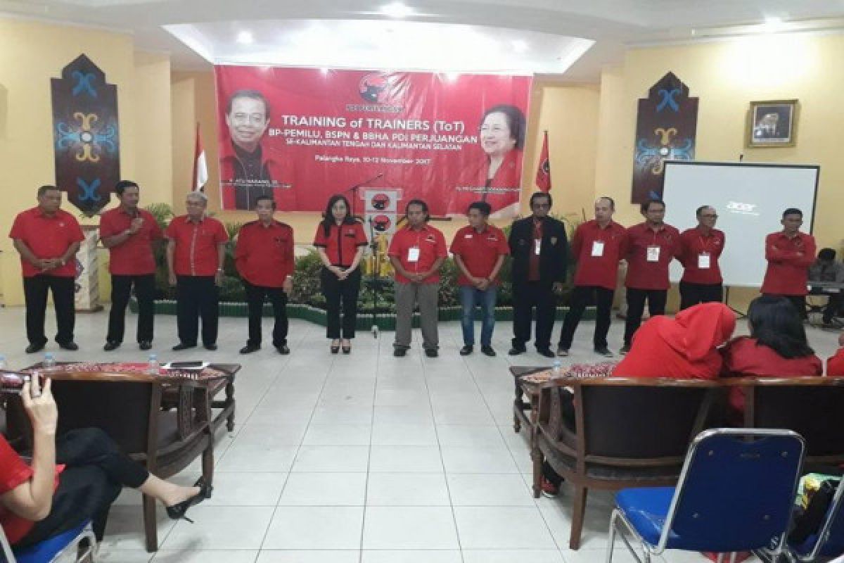 Ratusan Kader PDIP Kalselteng Dikumpulkan di Palangka Raya, Ada Apa Ya?