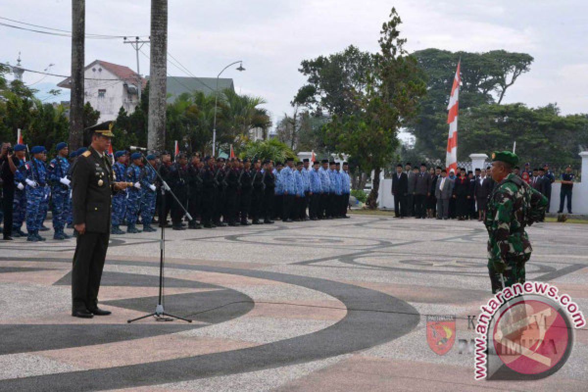 Pangdam Pattimura Pimpin Ziarah dan Tabur Bunga