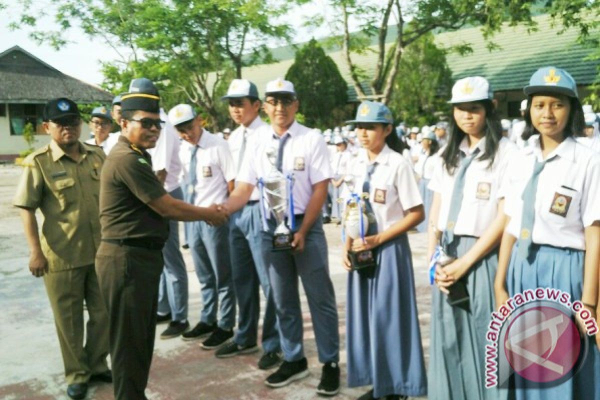 Kejaksaan Tinggi Perkenalkan Masalah Hukum Sejak Dini