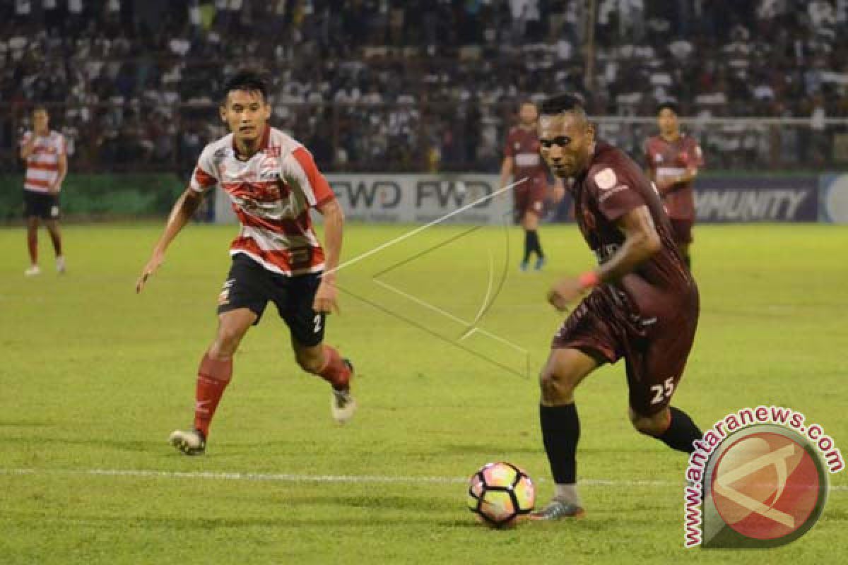 PSM Makassar Kalahkan Madura United 6-1