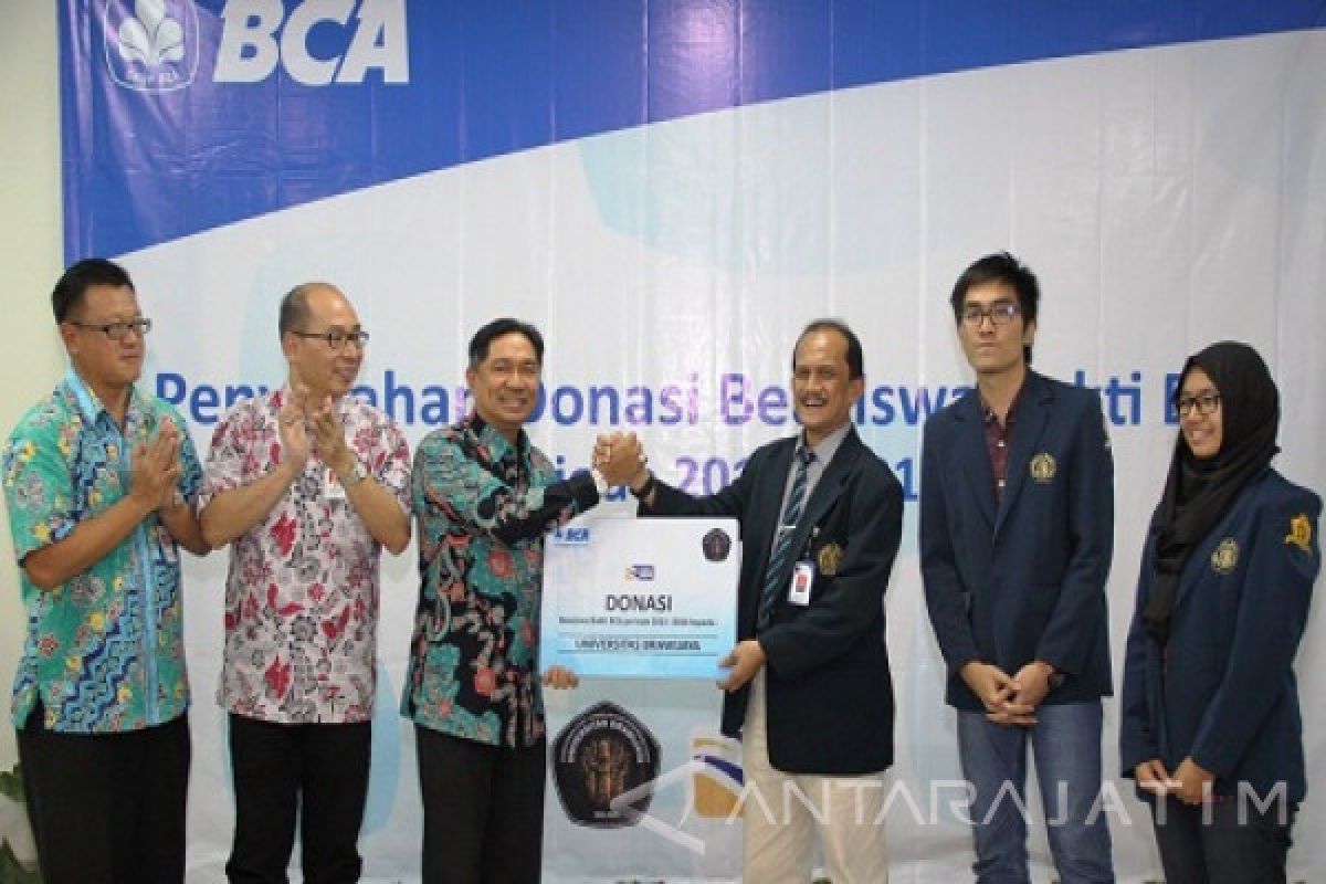 Mahasiswa Berprestasi Universitas Brawijaya Malang Terima Beasiswa Bakti BCA