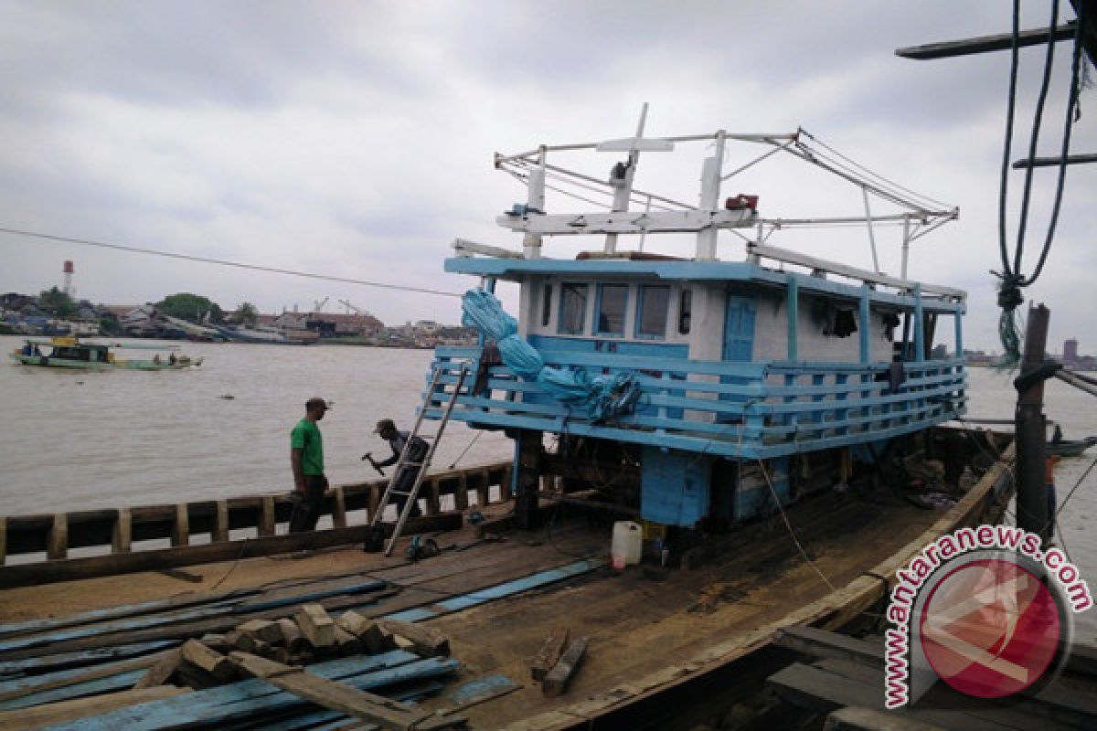 Tangkapan nelayan Palembang jauh berkurang