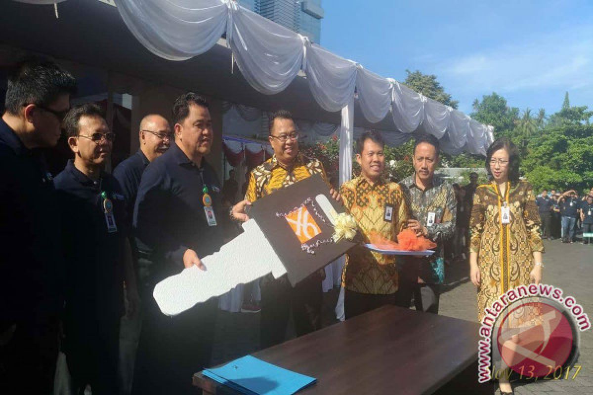 BNI Peduli Serahkan Ambulans Untuk RSUP Kandou 