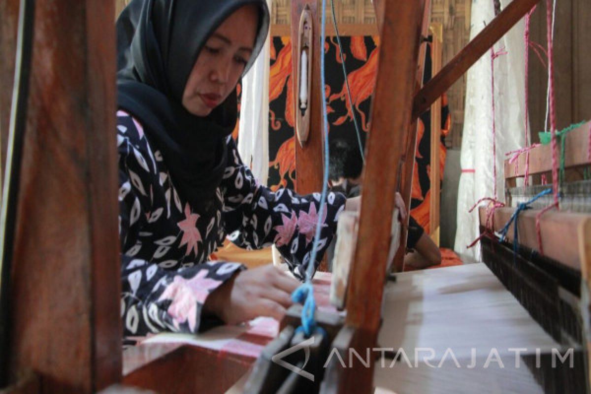 Tenun Batik Mulai Dikembangkan Perajin Batik di Kabupaten Probolinggo