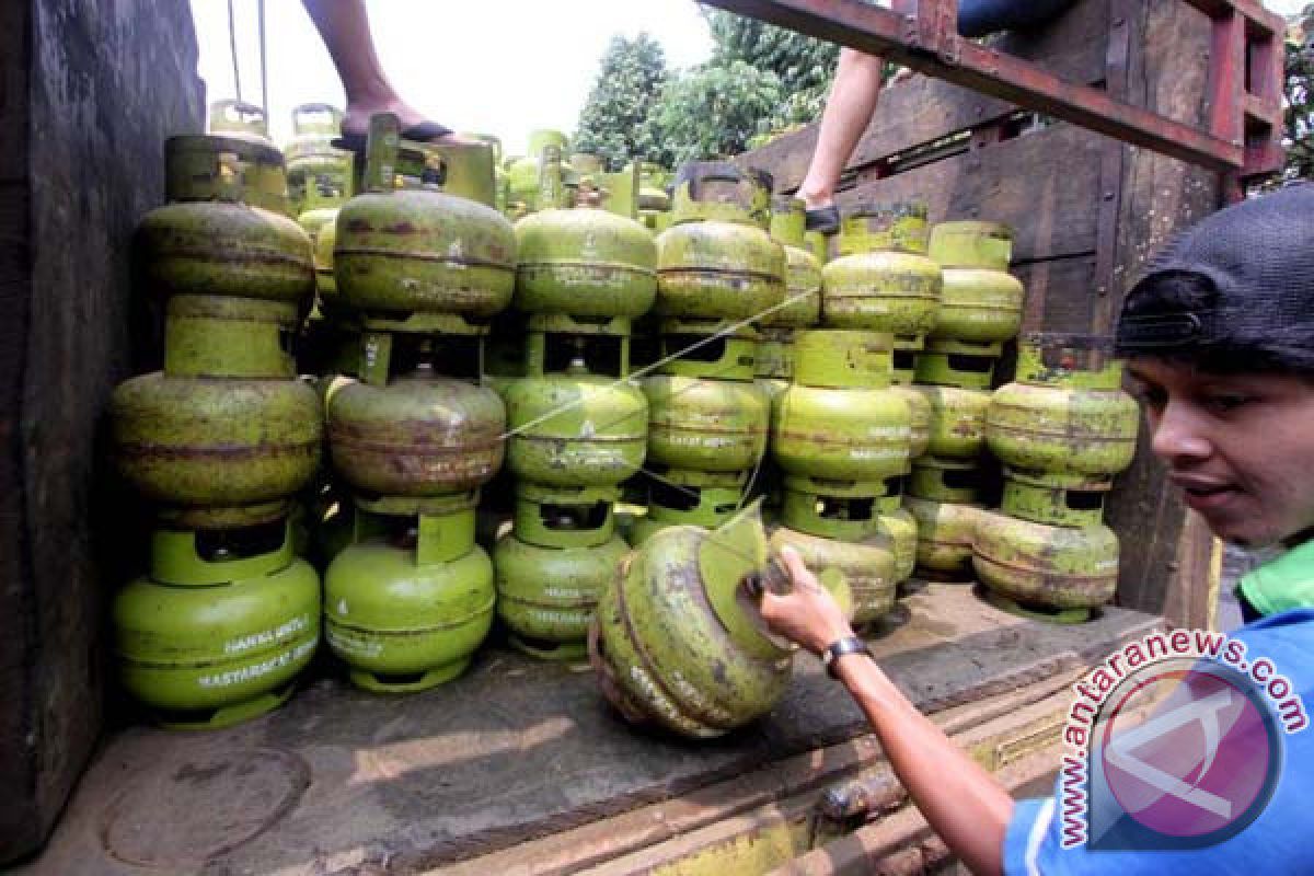 Tabung LPG 3 kg masih berhutang PPN