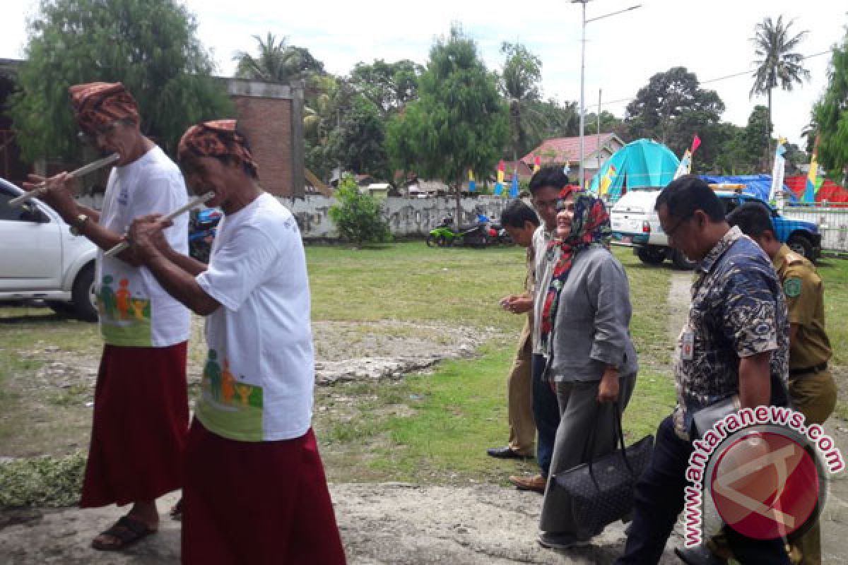 BKKBN Sambangi Kampung KB Di Tomoni Timur