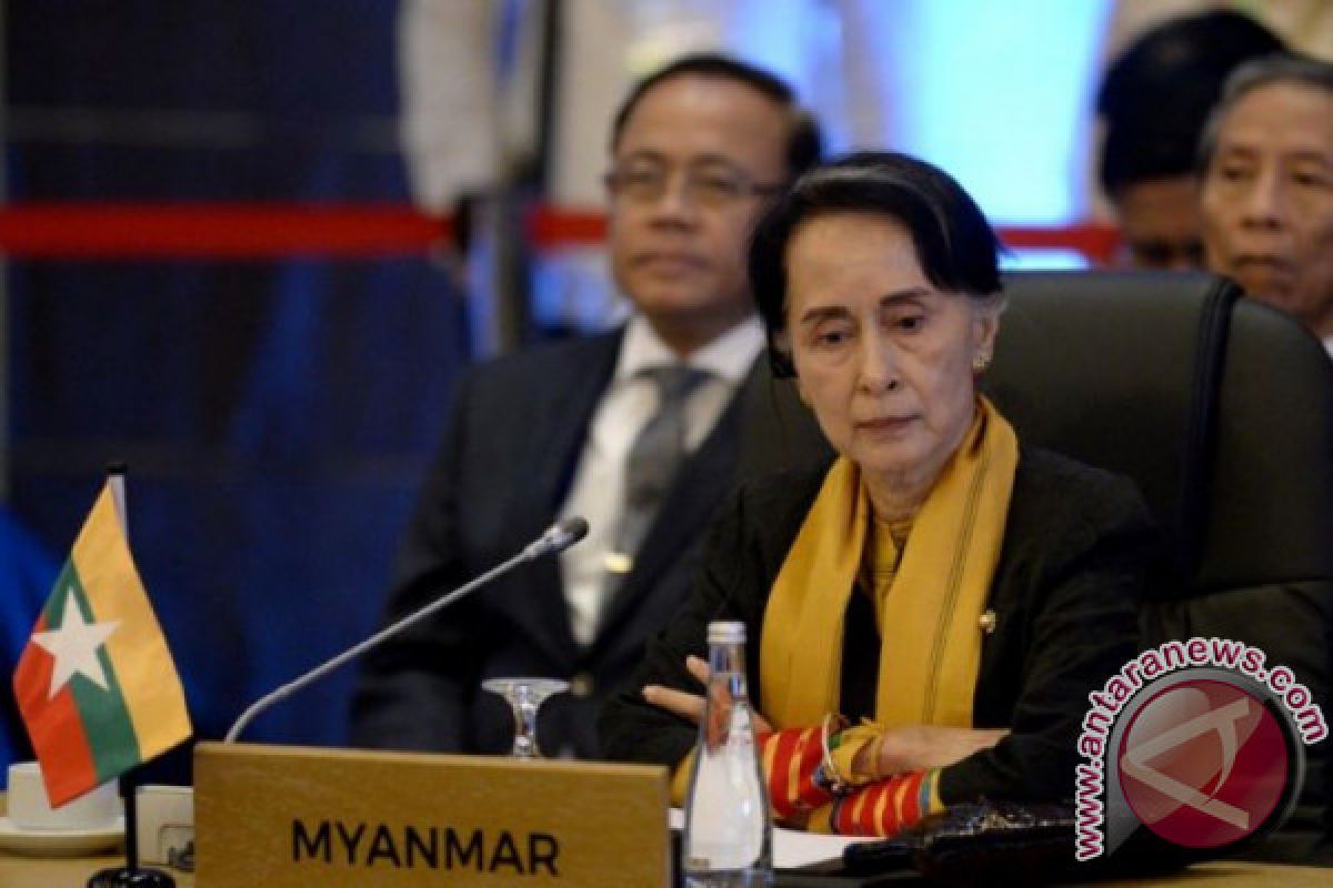 Din Syamsudin temui Aung San Suu Kyi