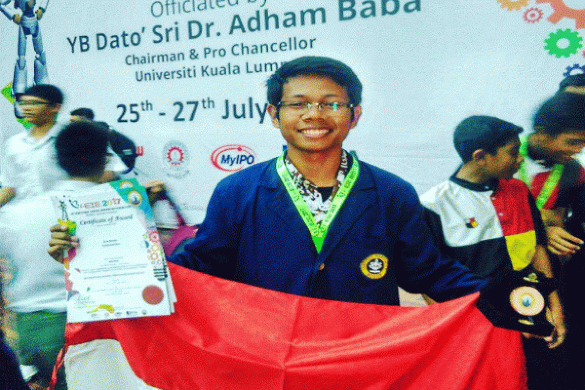 Mahasiswa IPB Raih Bronze Medal I-EIE 2017 Di Malaysia