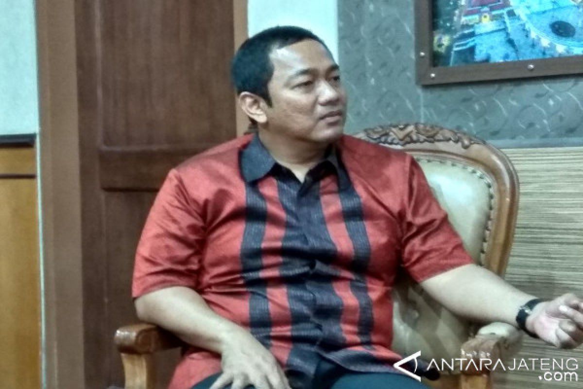 Berharap UNBK lancar, Wali Kota Semarang pimpin doa di SMPN 15