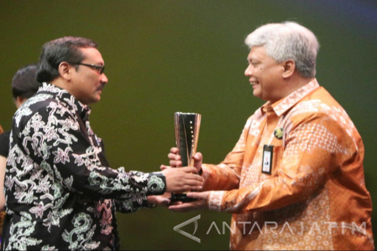 Petrokimia Raih Penghargaan Platinum SNI 2017