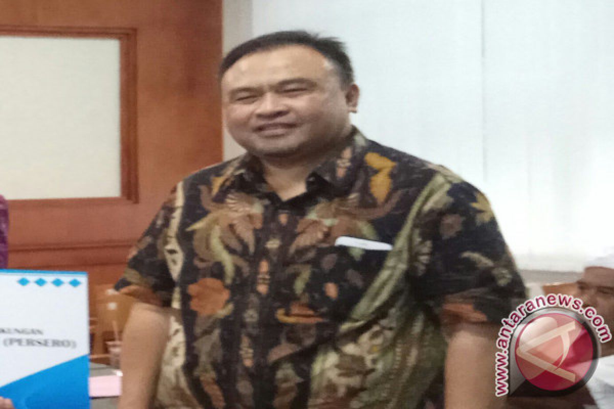 Pelindo Berikan Dana Bina Lingkungan Rp2,4 Miliar