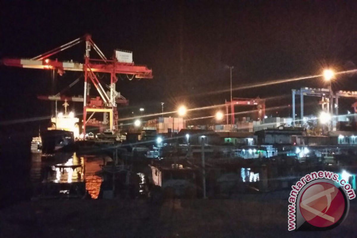 Bongkar Muat di Pelabuhan Utamakan Pangan 