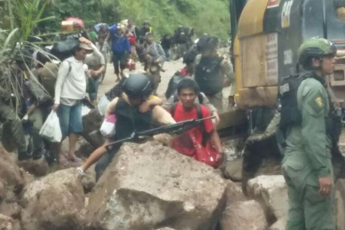 TNI-Polri terus pantau perkembangan warga Banti-Kimbeli