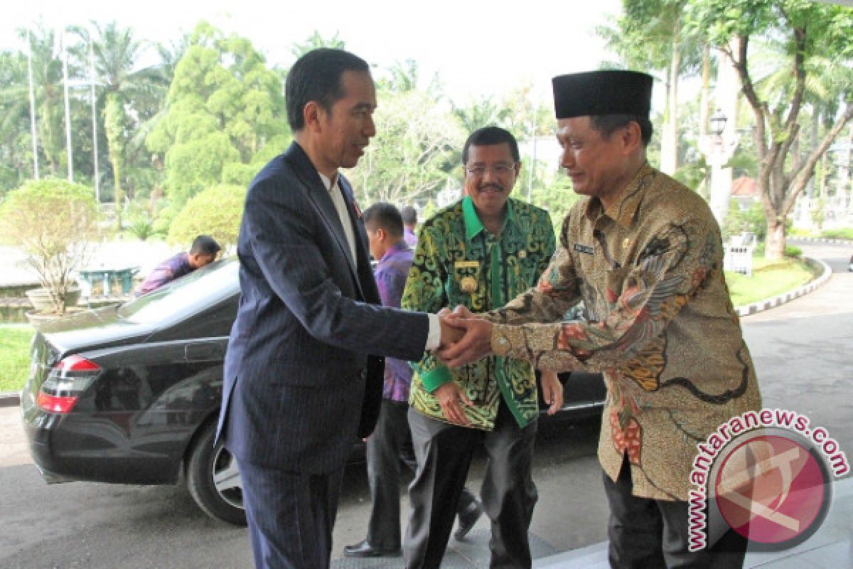 Presiden Singgahi Rumah Dinas Gubernur Sumut 