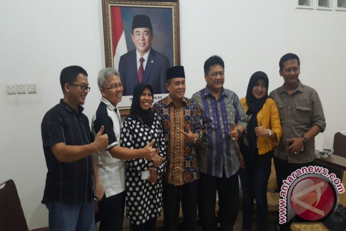 Mantan Rektor Unair dan Dubes Unesco Meninggal Dunia