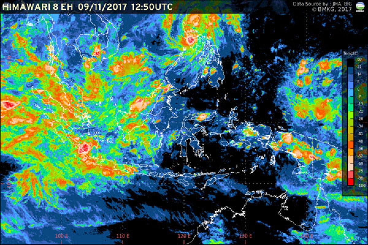 BMKG Ingatkan Hujan Lebat-Angin Kencang di Lampung