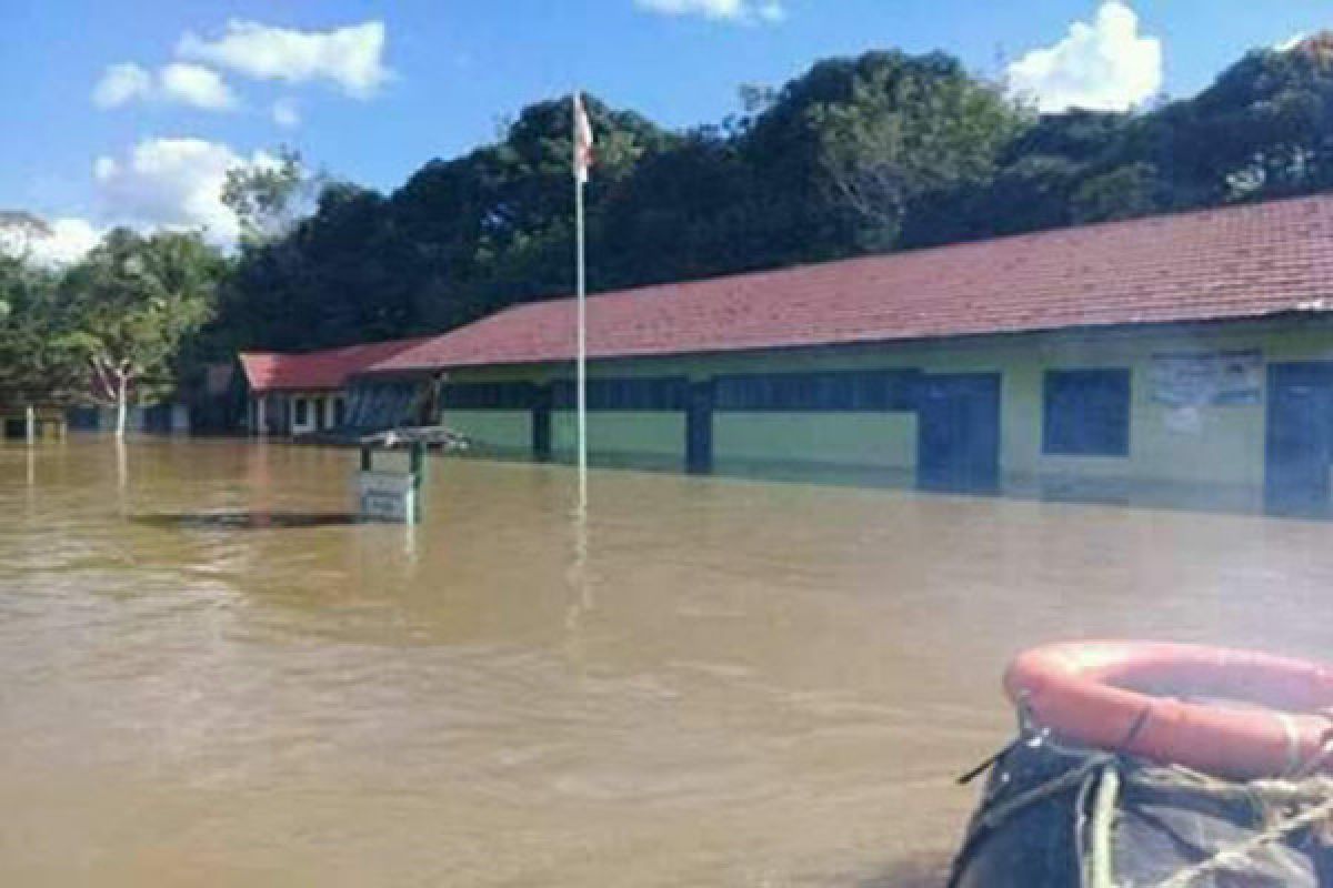 Ratusan Pelajar di Pedalaman Sungai Lahei Diliburkan 