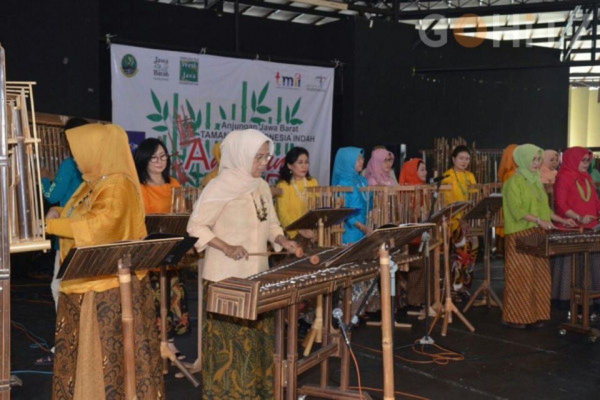 Budaya Musik Anglung Sudah Dikenal Dunia