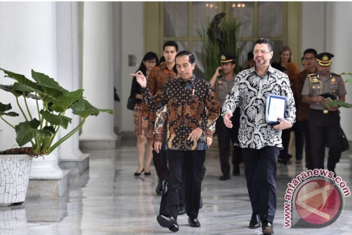 Jokowi receives WB representative for discussion on global economy