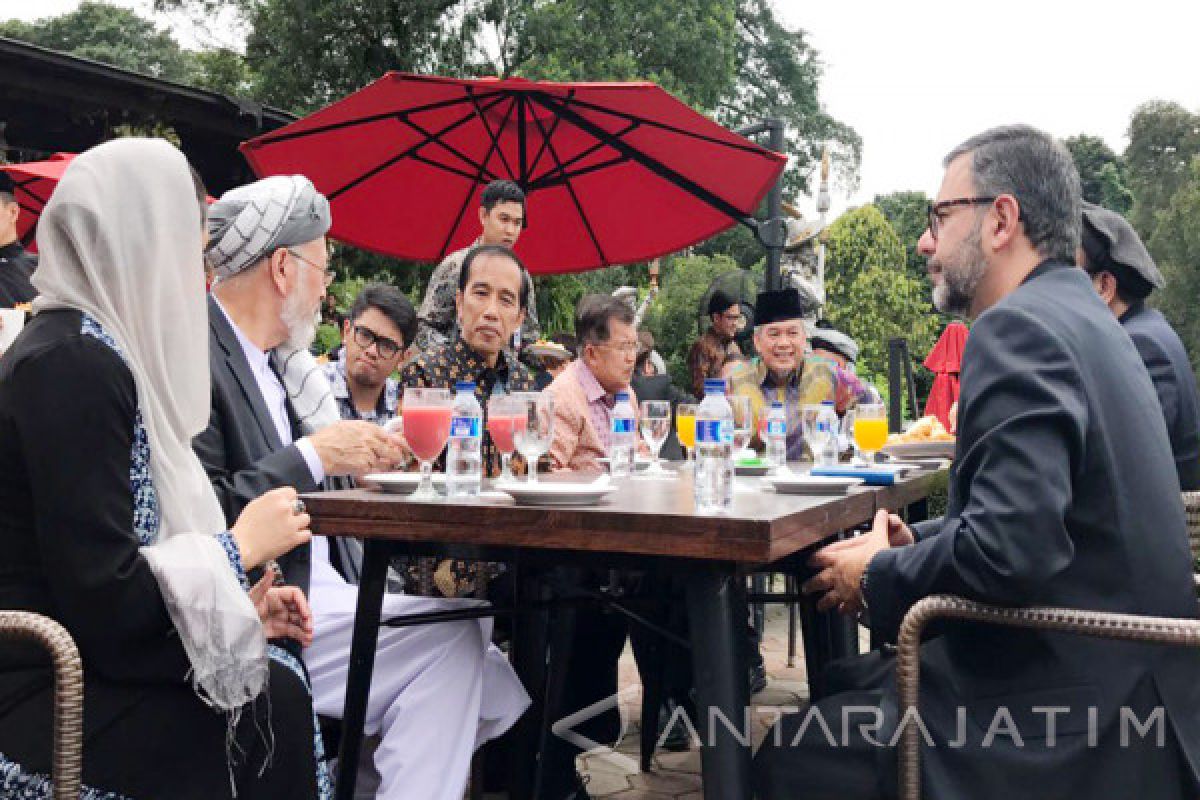 Jokowi Jamu Majelis Tinggi Perdamaian Afghanistan (Video)