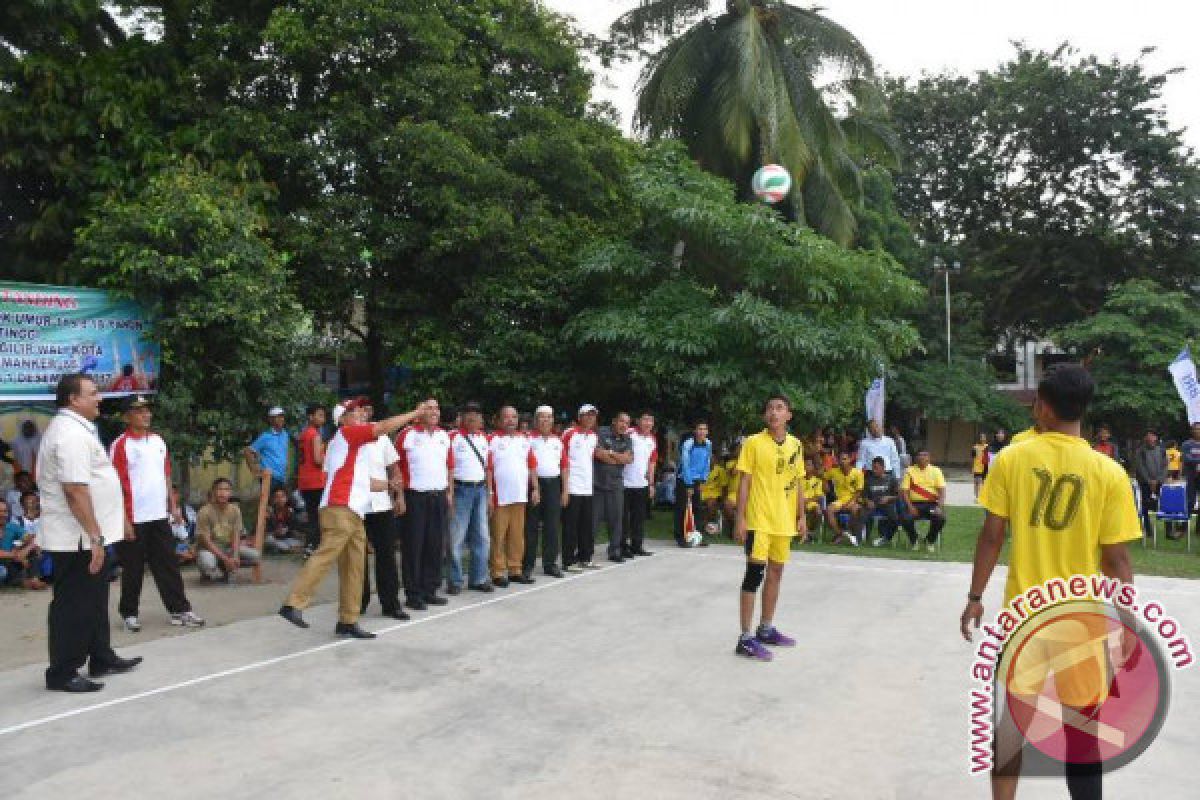 Walikota Buka Kejuaraan Voli Kelompok Umur