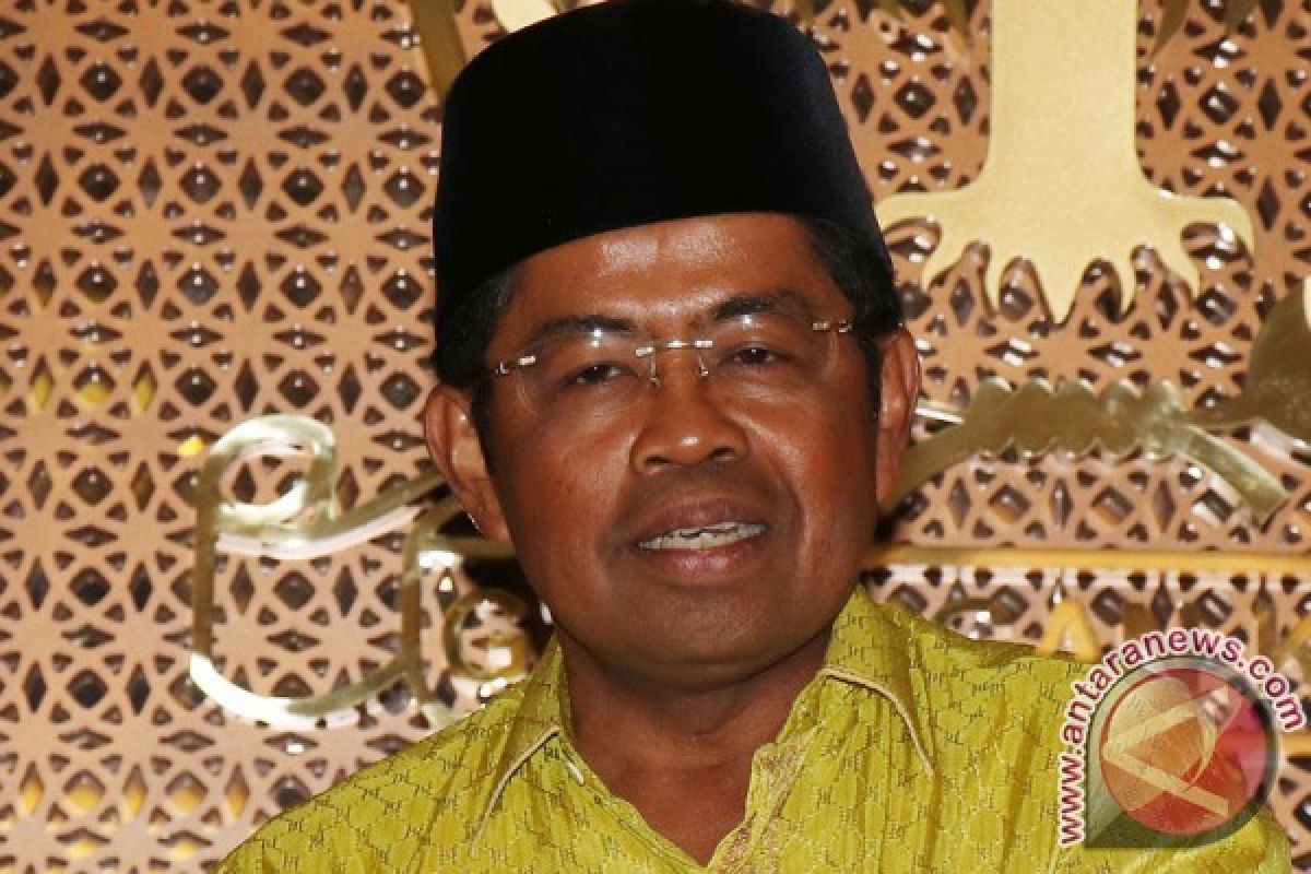 Idrus Marham lantik pengurus DPD Golkar Sulut