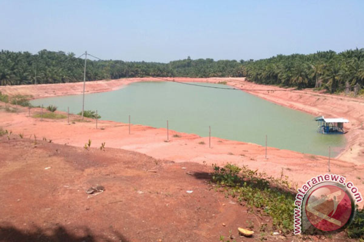 Sembilan pabrik diizinkan buang limbah ke sungai