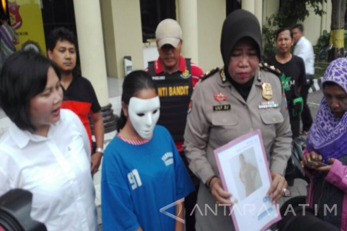Polrestabes Surabaya  Ungkap Kasus Prostitusi Daring