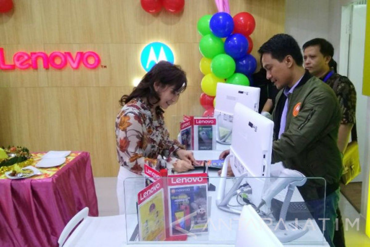 Resmikan Layanan Eksklusif, Motorola Bidik Pasar Surabaya 