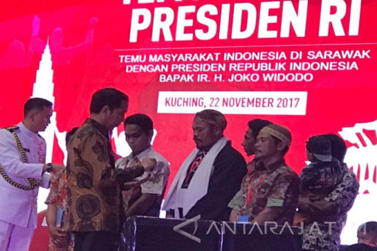 Jokowi Gelar Temu Kangen Dengan Lima Ribu WNI di Malaysia