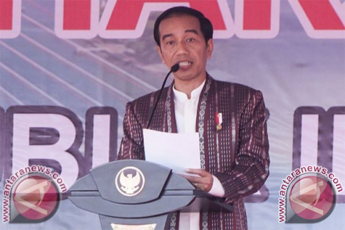 Presiden Jokowi hadiri puncak Hari Pers 2018 di Padang