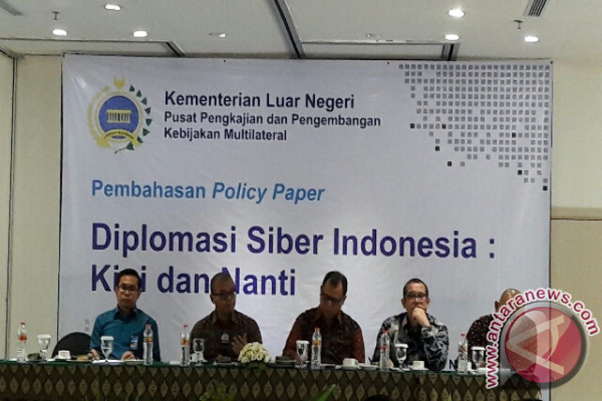 Kemenlu: diplomasi siber mutlak diperlukan