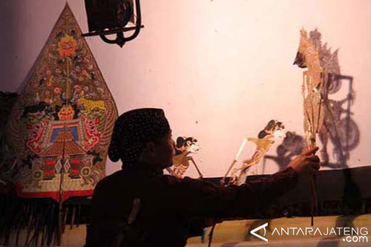 Pemkab Magelang Safari Pentas Wayang Kulit