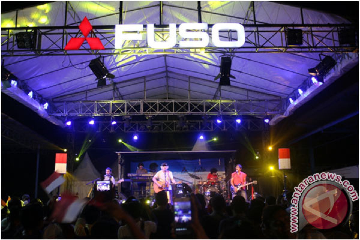 Fuso Dukung Iwan Fals Gelar Konser Perdana 2017