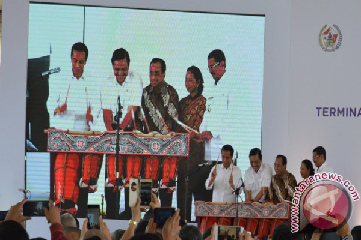 Jokowi : Silangit Gerbang Kemakmuran Kesejahteraan Tano Batak