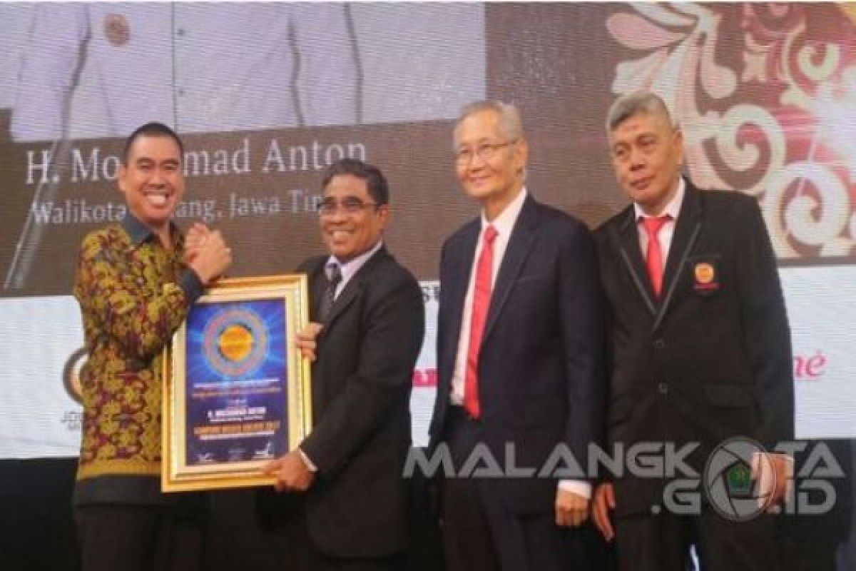 Wali Kota Malang Sabet Property Award karena Kampung Tematik