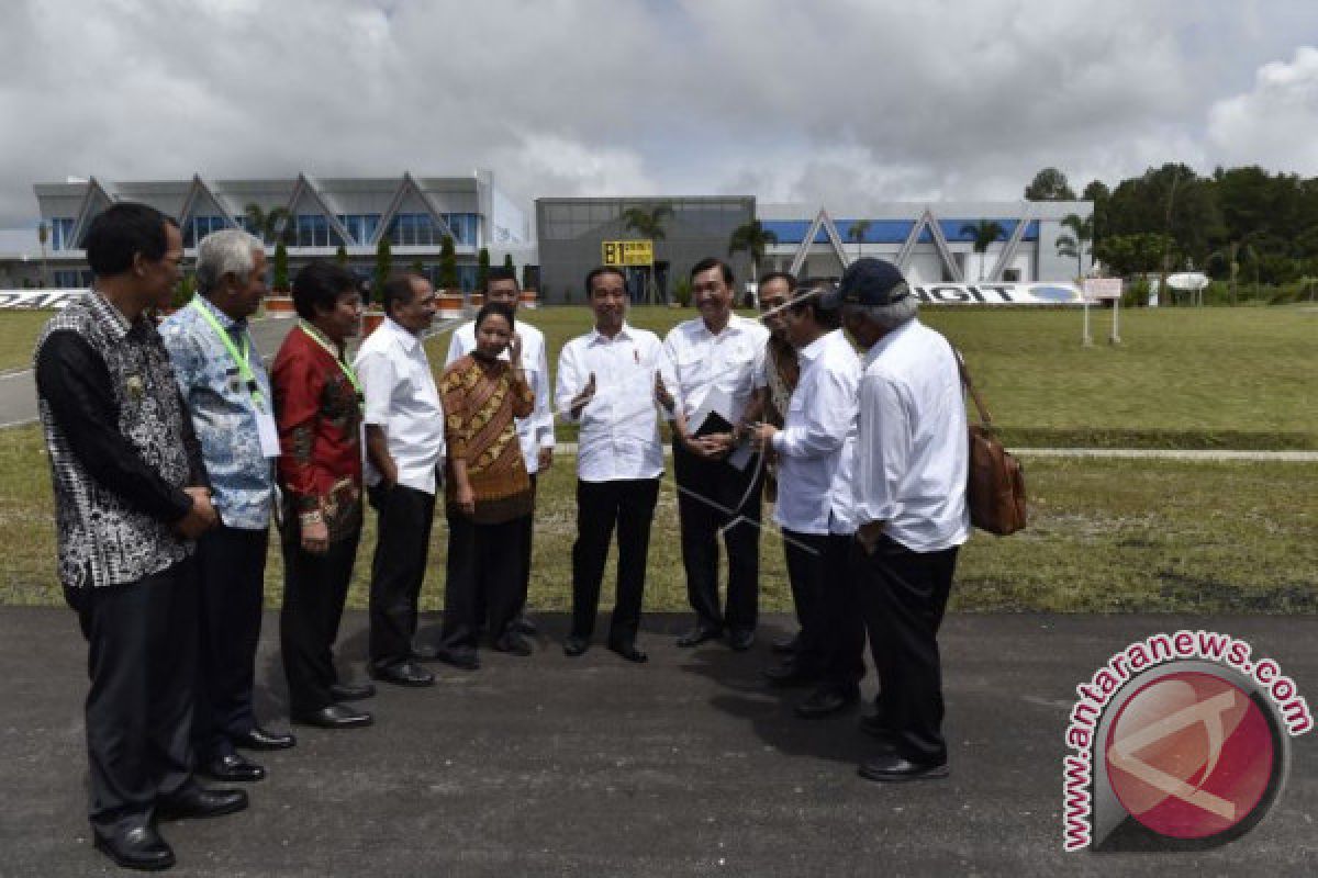 PERESMIAN BANDARA INTERNASIONAL SILANGIT