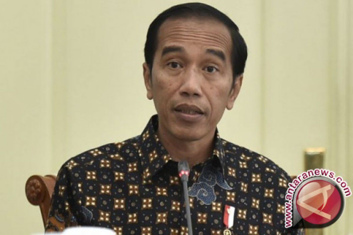 Presiden Jokowi gunakan helikopter menuju Bandara Silangit